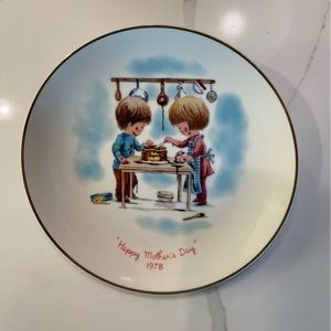 MOPPETS Collectors 1978 Mother’s Day China Plate from Gorham